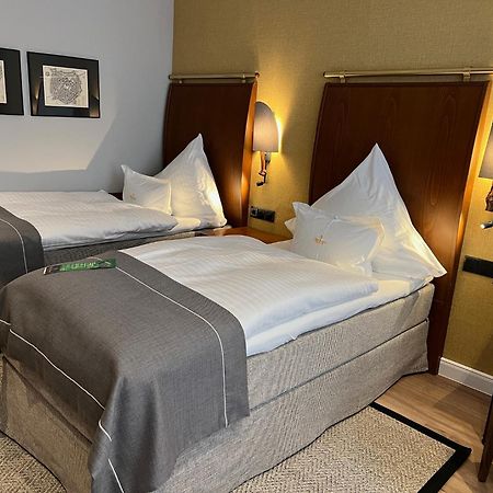 Boutique-Hotel Moseltor Трабен-Трарбах Экстерьер фото